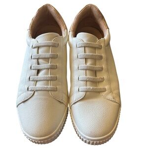 SOUL Naturalizer Women’s Tia Step-In Laced Sneaker White/Gold Detail Size